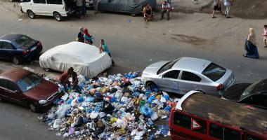 تراكم القمامة فى شارع إسكندر إبراهيم فى محافظة الإسكندرية
