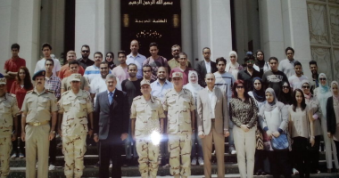 وزارة الهجرة تنظم زيارة لأبناء المصريين بالخارج للكلية الحربية