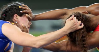 مصارعة السيدات بأولمبياد ريو دى جانيرو.. عنف وضرب وشد شعر ودماء