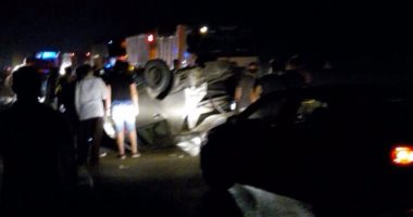 إصابة 5 أشخاص نتيجة حادث تصادم سيارتين بدار السلام فى سوهاج