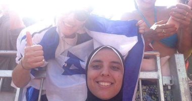 دعاء الغباشى: "ما أخدتش بالى من العلم الإسرائيلى فى السيلفى"   