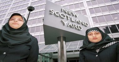 شرطة اسكتلندا تعتمد الحجاب زيا رسميا اختياريا
