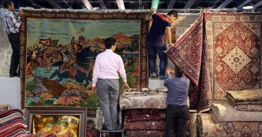 الفايننشيال تايمز: تجارة السجاجيد بإيران تشهد رواجا بعد رفع العقوبات
