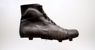 بعد 500 عام من حذاء الملك هنرى.. كيف تطورت الأحذية الرياضية عبر التاريخ؟ 