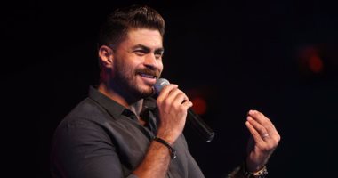 خالد سليم يطرب جمهور مهرجان محكى القلعة بأجمل أغانيه
