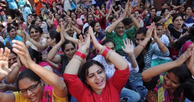 بالصور.. إضراب ملايين الموظفين فى الهند للمطالبة بزيادة أجورهم