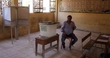 وصول أوراق الاقتراع للجان العامة لانتخابات حدائق القبة التكميلية 