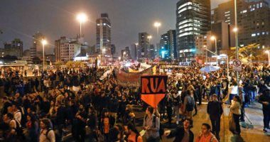 تجدد الاشتباكات فى البرازيل بين مؤيدى "روسيف" والشرطة للمطالبة بعودتها