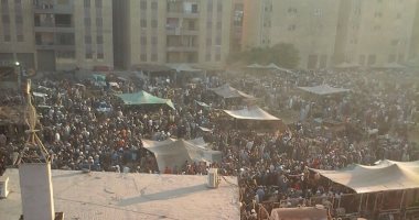 بالصور.. أهالى ديرب نجم بالشرقية يطالبون بنقل سوق المواشى إلى خارج المدينة
