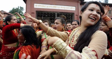 "مهرجان النساء" فى نيبال.. طقوس للزواج السعيد وسلامة الأبناء