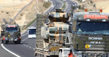 بالصور.. الجيش التركى يدفع بقوات جديدة على الحدود للتوغل فى سوريا
