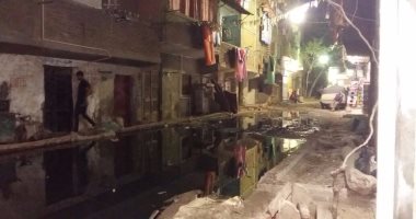 سكان شارع أبو بكر الصديق بعزبة النخل يستغيثون من مياه الصرف الصحى