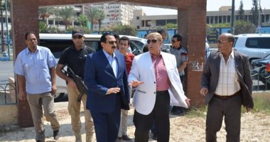 بالصور.. محافظ الإسماعيلية ومدير الأمن يتفقدان أعمال تطوير حديقة الشيخ زايد