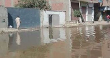 انفجار ماسورة المياه الرئيسية بقرية سنديس مركز المحلة