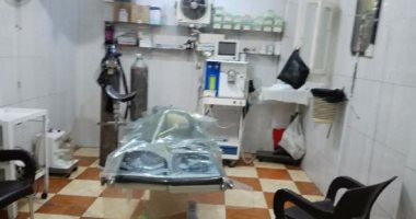 بالفيديو.. "صحة بنى سويف" تغلق عيادة طبيب لإجراءه عمليات بدون ترخيص
