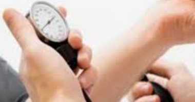 دراسة: ارتفاع ضغط الدم فى منتصف العمر مرتبط بالإصابة بالخرف