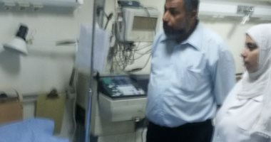 مدير الرعاية الحرجة بمحافظة الشرقية يتفقد الحالات المصابة بمستشفى بلبيس العام