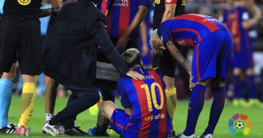 موقع برشلونة يضع ميسي فى قائمة مواجهة خيخون رغم الإصابة