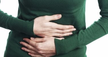 كيف تفرق بين تشنجات الأمعاء وألم البطن اليوم السابع