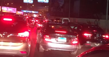 مرور القاهرة ينصح السائقين بالابتعاد عن محور العروبة لوجود احتفالية بقصر البارون