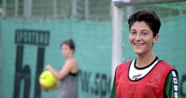 ماريا سيلو.. لاجئة سورية تعثر على حلم كرة القدم بالنمسا