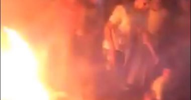 بالفيديو.. حرق محتويات محل شقيق مهرب للهجرة غير الشرعية بكفر الشيخ 