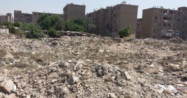انتشار القمامة بجانب الوحدات السكنية بمدينة السلام بمحافظة الإسكندرية