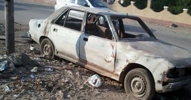 مواطن يشتكى من انتشار القمامة وسيارة خردة بمدينة نصر