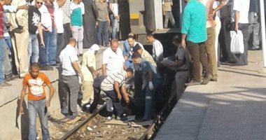 قارئ يشارك بفيديو لمصرع طالبتين صدمهما قطار فى أسيوط