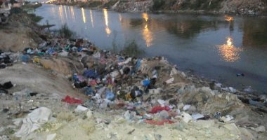 بالصور.. انتشار القمامة بمنطقة عبد القادر بالعامرية فى الإسكندرية