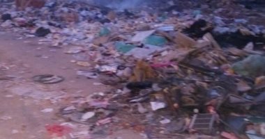بالصور.. القمامة تحاصر مدرسة 23 يوليو بمدينة السلام