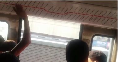 بالفيديو.. أبواب مترو الأنفاق مفتوحه أثناء سيره فى اتجاه "حلوان – المرج"