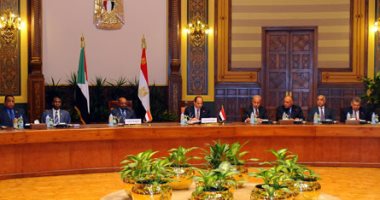 السيسي والبشير يطلقان استراتيجية التكامل  بين مصر والسودان