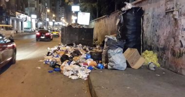 شكوى من تراكم أكوام القمامة فى شارع لوران بالإسكندرية
