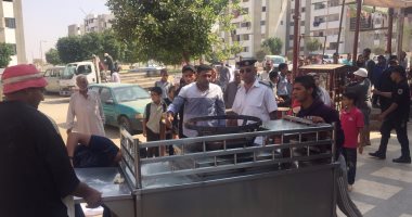 بالصور.. أمن القاهرة يشن حملة لإزالة الإشغالات وضبط المخالفات بالشروق