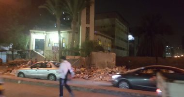 بالصور.. أكوام القمامة تحاصر مسجد عمر بن الخطاب بدار السلام فى حى المنطقة