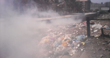 بالصور.. أهالى شارع النصر بسيدى جابر يستغيثون بسبب حرائق القمامة