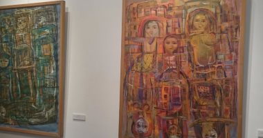 طارق الكومى: معرض "جاذبية سرى" مرآة للمجتمع المصرى