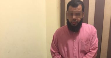 بالفيديو.. حبس إمام مسجد بتهمة تزويج القاصرات بالبحيرة بعد ضبطه وبحوزته 84 عقد