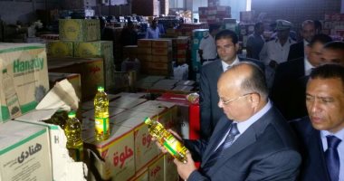 بالصور.. مدير أمن القاهرة: حملات مكثفة لضبط التجار المتلاعبين بقوت الشعب