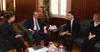محافظ الإسكندرية يستقبل ممثلى الوكالة الفرنسية للتنمية