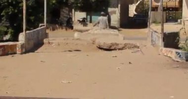 أهالى قرية "أكياد" التابعة لمركز فاقوس يطالبون بفتح المزلقانات