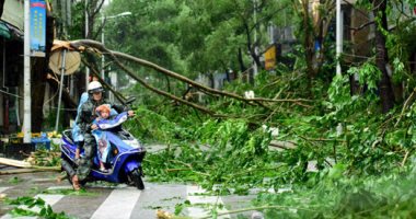 إعصار ساريكا يصل الصين  وإغلاق المدارس وتوقف حركة النقل