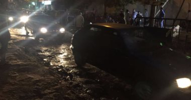 توقف حركة المرور بمصر الجديدة بسبب كسر ماسورة مياه