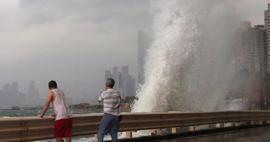 الإعصار هايما يوقف دورة الحياة فى هونج كونج
