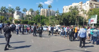 أمن الإسكندرية يطالب الجماهير بالرحيل بعد نفاد تذاكر الزمالك وصن داونز