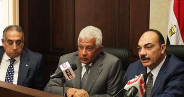محافظ الأسكندرية : لن أدخل السجن لمجرد توقيع عقود مع شركات مخالفة 