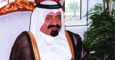 تعرف على أمير قطر الأسبق خليفة بن حمد آل ثانى ضحية الانقلاب والمنفى اليوم السابع