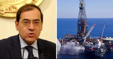 وزير البترول يناقش التعاون فى مجالى النفط والغاز مع رئيس الوزراء العراقى