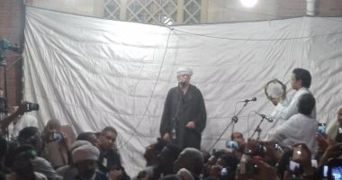 بالفيديو والصور.. ياسين التهامى يشعل الميدان الإبراهيمى بمدح الرسول